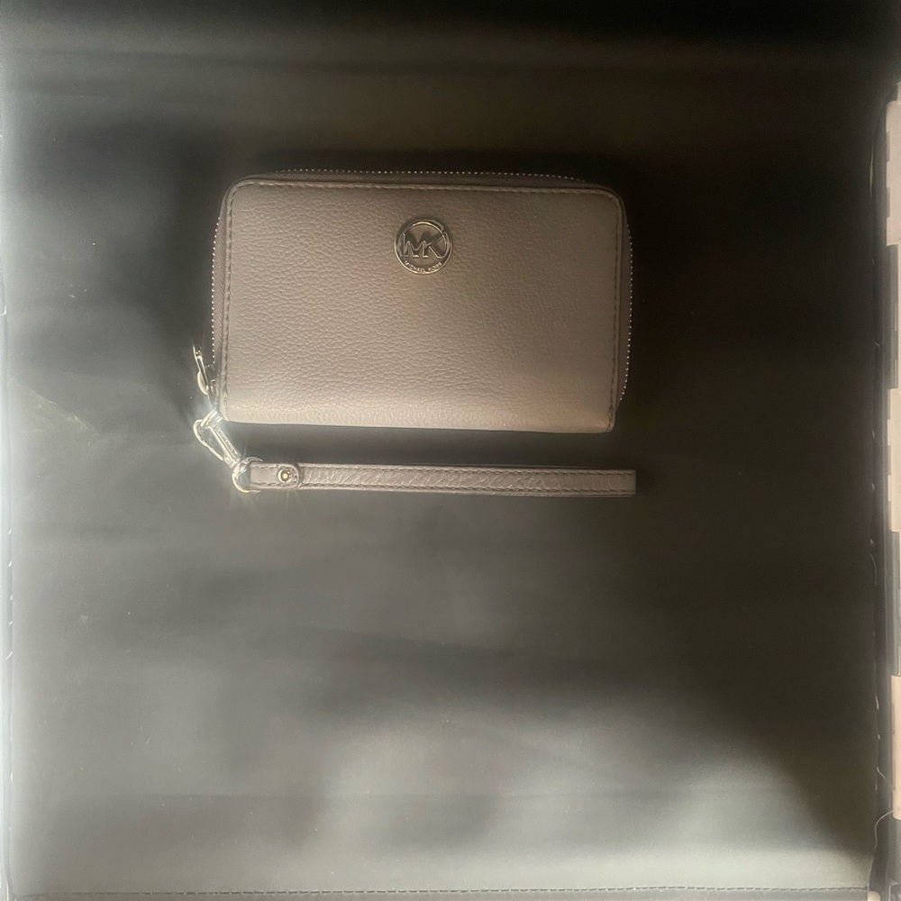 Michael Michael Kors Wallet